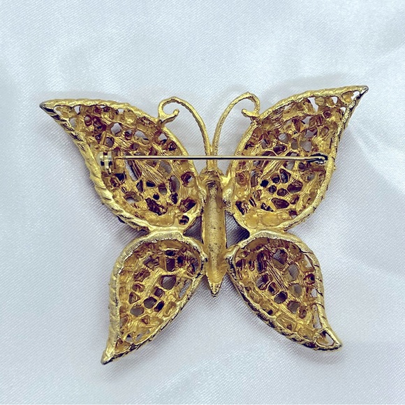 Large Gold Tone Fuchsia and Ruby Rhinestone Butterfly Brooch Pin VTG - Picture 6 of 10